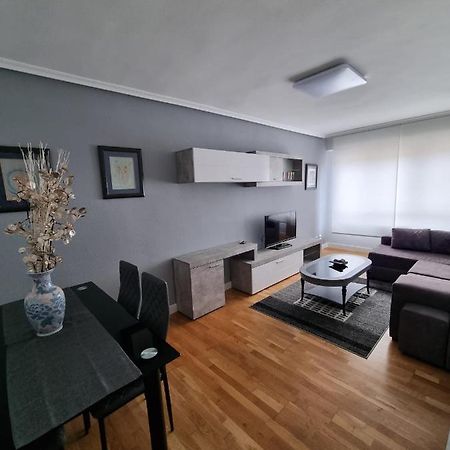 Vivienda Silvia Renfe Apartment Leon Exterior photo
