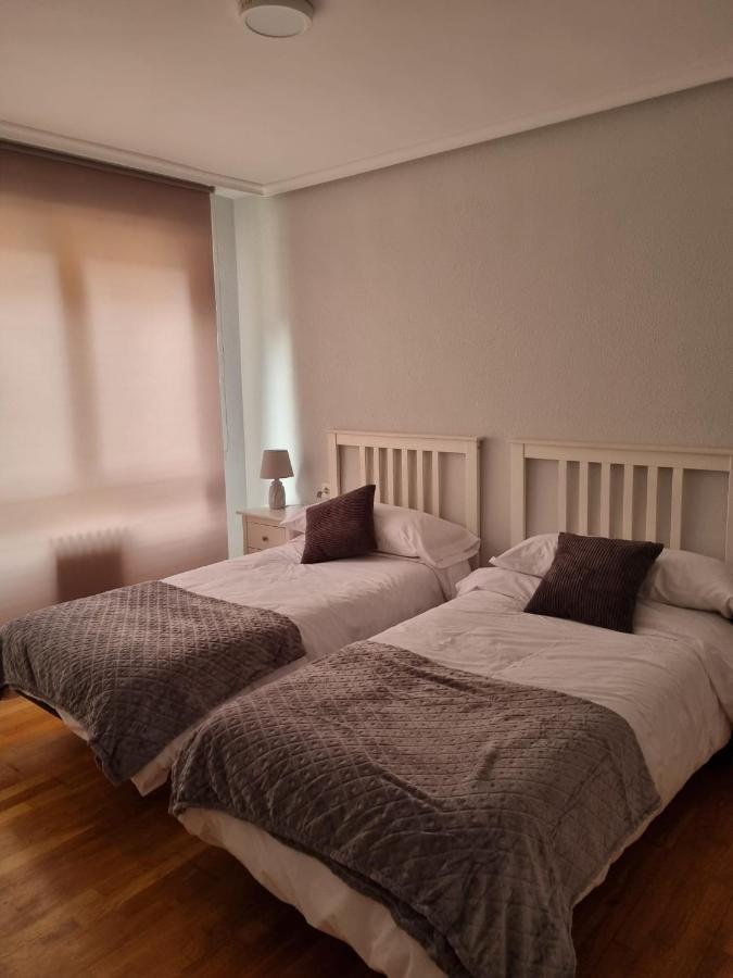 Vivienda Silvia Renfe Apartment Leon Exterior photo